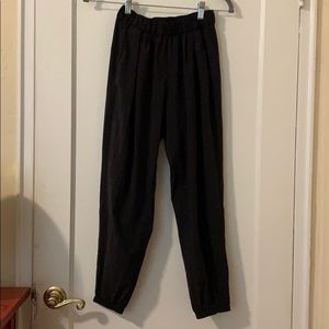 Lululemon ankle length joggers